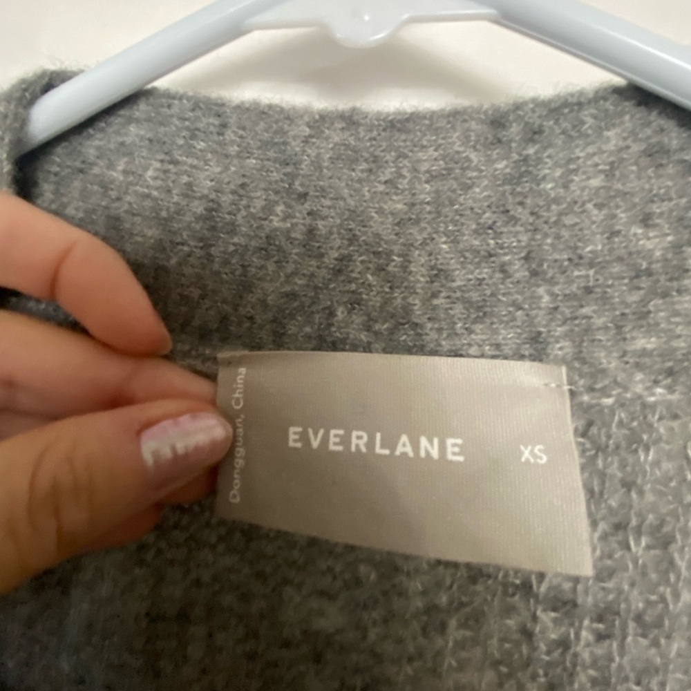 Everlane Gray Cardigan with Brown Buttons - Picture 3 of 4